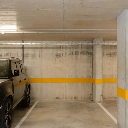 Liiiving In - Factory Pearl Matosinhos (Porto)