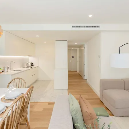 Liiiving In - Factory Pearl * Matosinhos (Porto)