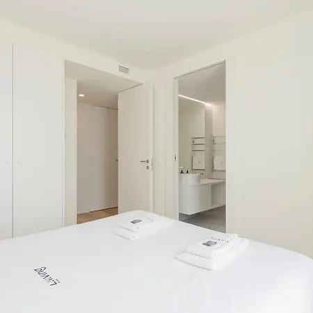 Lejlighed Liiiving In - Factory Pearl *