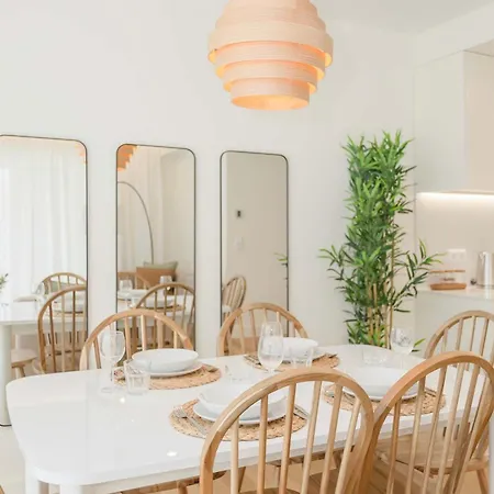 Liiiving In - Factory Pearl Lejlighed *