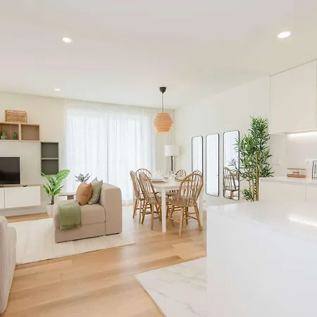 Liiiving In - Factory Pearl *