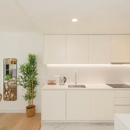 Liiiving In - Factory Pearl Matosinhos (Porto)