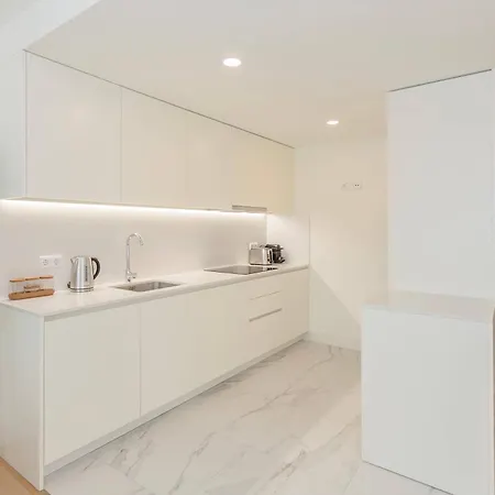 Liiiving In - Factory Pearl * Matosinhos (Porto)