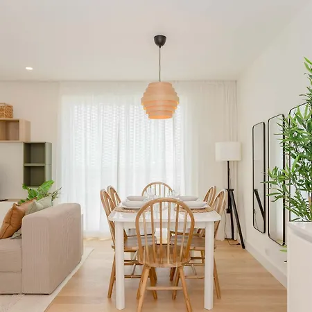 Liiiving In - Factory Pearl