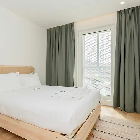 Lejlighed Liiiving In - Factory Pearl *