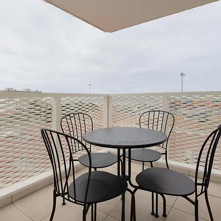 Liiiving In - Factory Pearl *